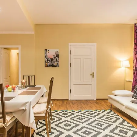 Appartement Charming Spacious 3 Bedroom In Old Town