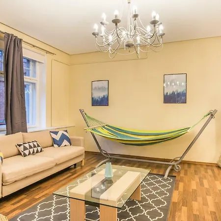 Charming Spacious 3 Bedroom In Old Town Appartement *